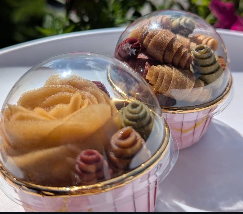 Pastyla, cukierki owocowe w kubeczku, Rollsy