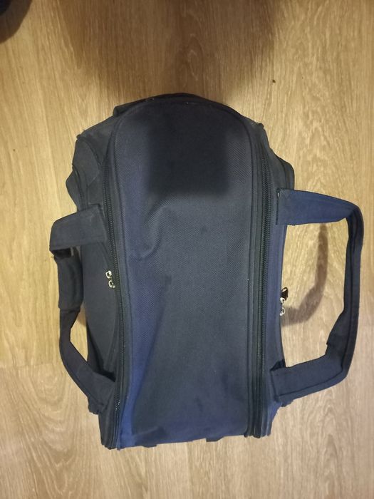 Сумка на колесах, дорожня  спортивна сумка.