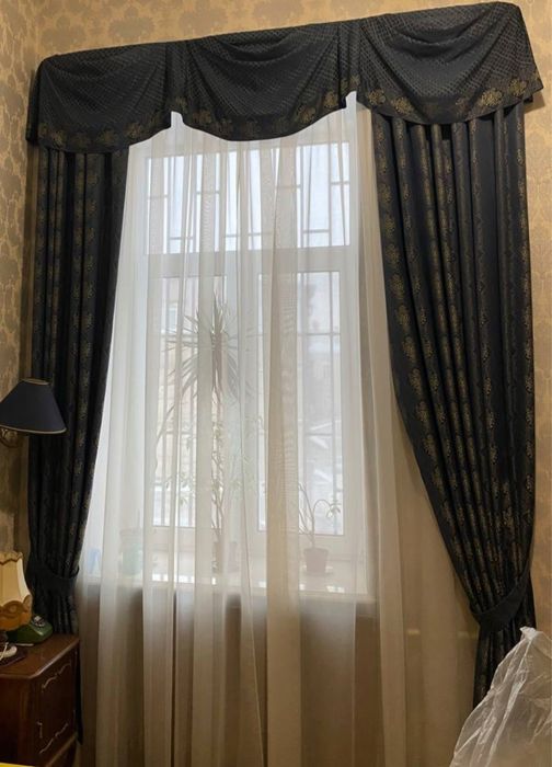 Шторий на довгі вікна (деякі  після хімчистки)