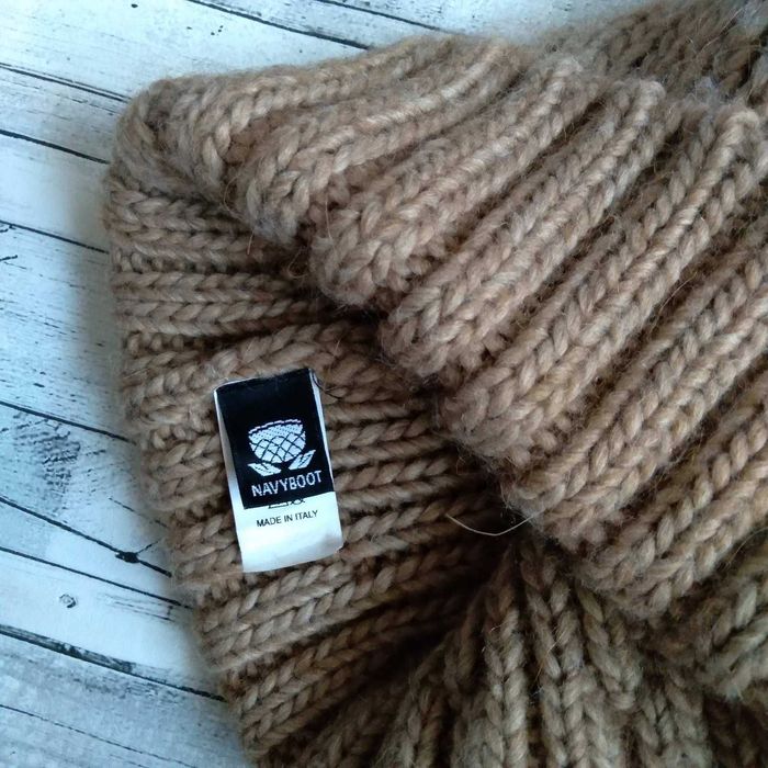 Тепла жіноча шапка вовна альпака Navyboot (Швейцарія)