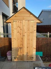 Drewniana szafa ogrodowa/domek narzędziowy