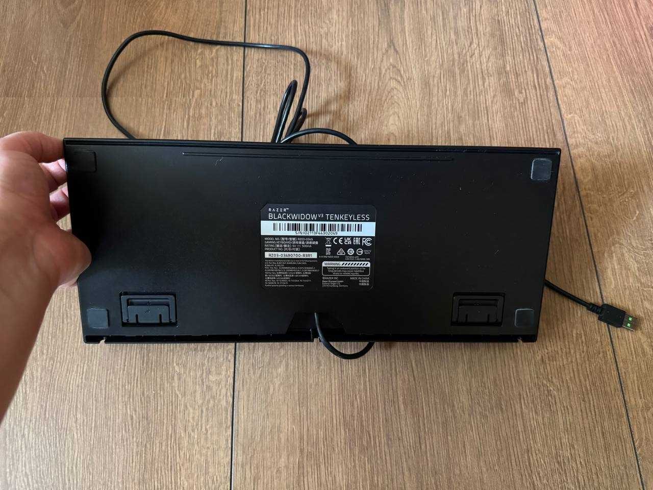 Продам клавіатуру Razer BlackWidow V3 TKL