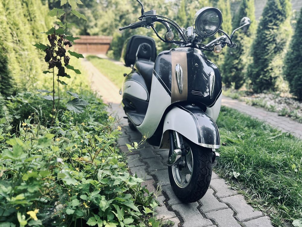 SKUTER RETRO 125 KAT B kuferek zarejestrowany po remoncie silnika