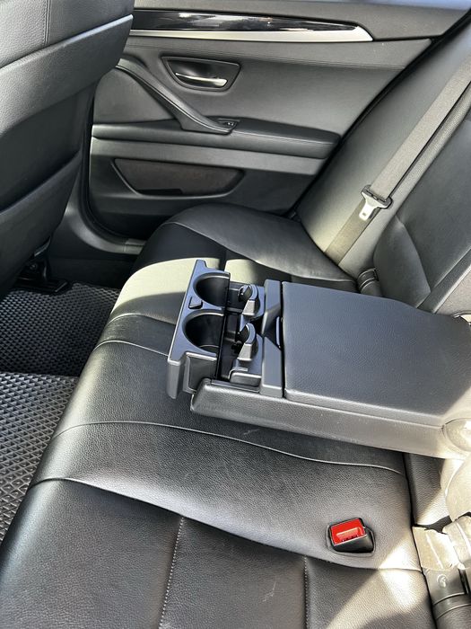 Продаю власне авто бмв ф 10