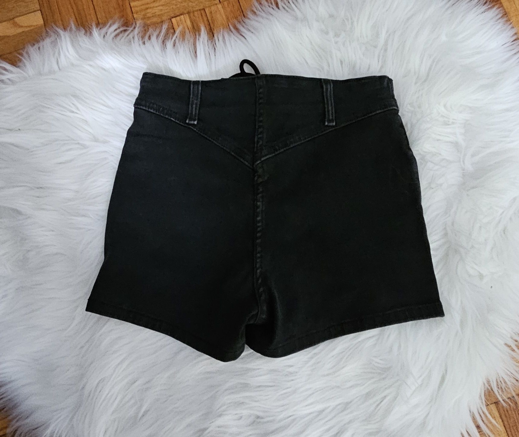 Spodenki szorty czarne push up NOWE XS 34