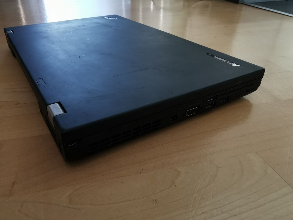Lenovo ThinkPad t530 bez baterii
