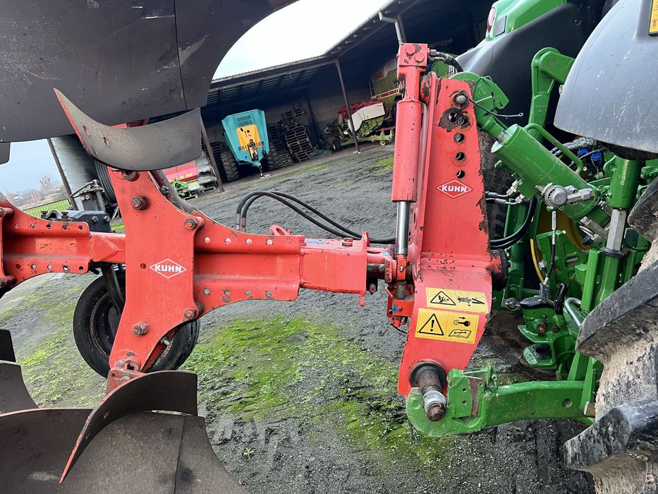 Pług Kuhn Master 102