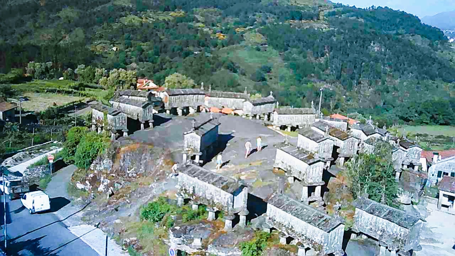 Drone lyzrc pro.