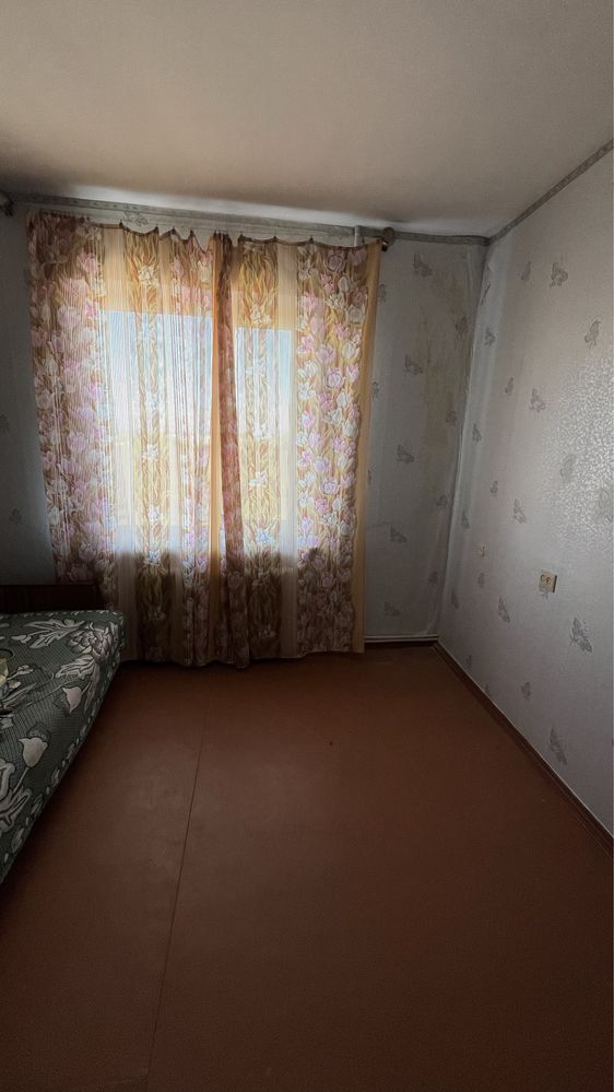 Продам 3-кімнатну квартиру, м. Вільнянськ