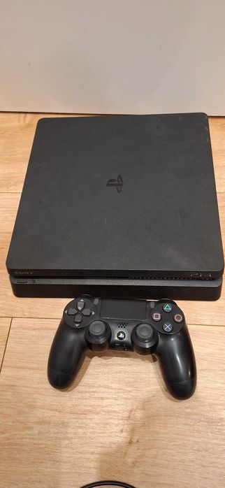 PS4 SLIM 1 TB - Como nova