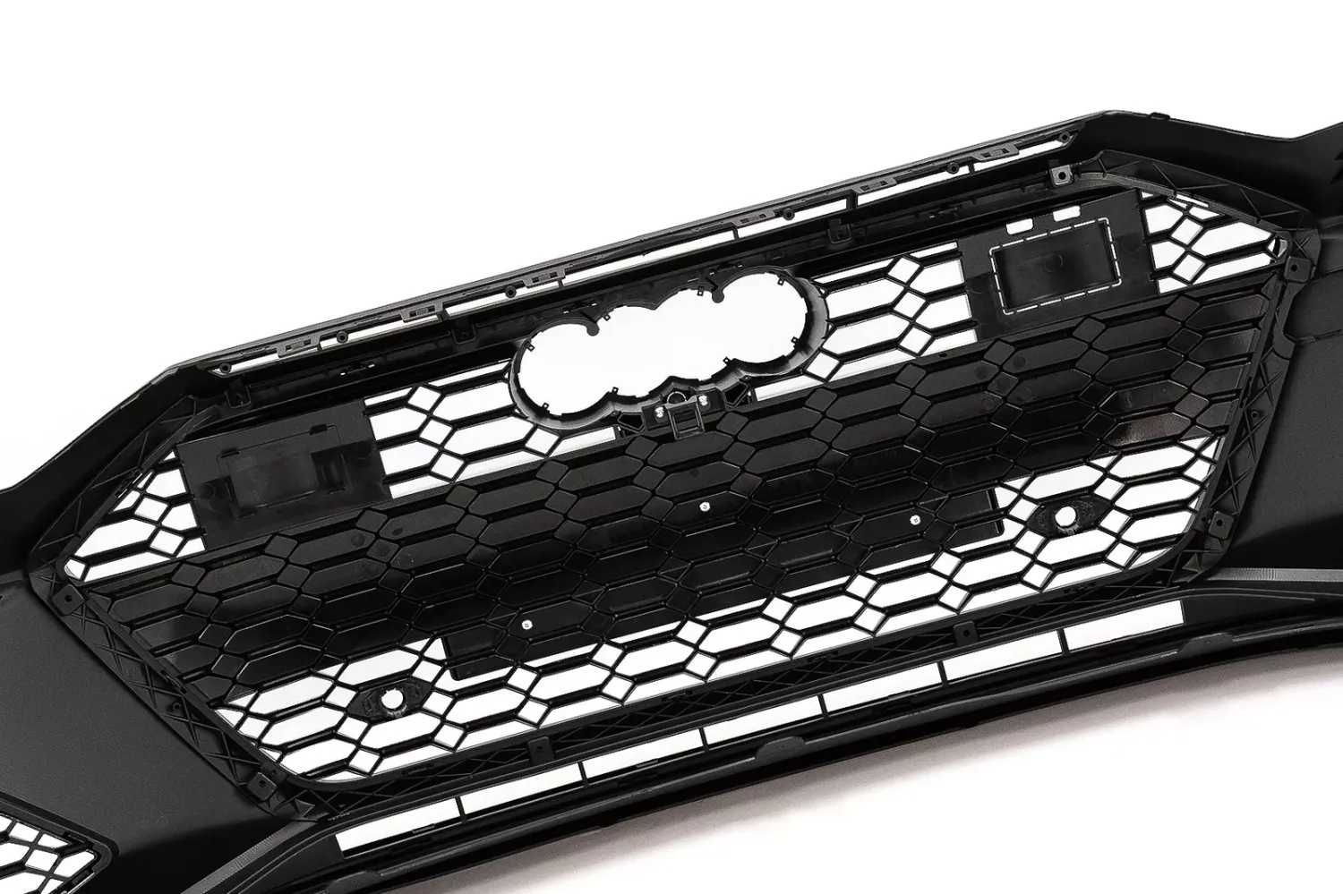 Para-choque frontal Audi A6 C8 4K após o visual RS6 2018 + grelha