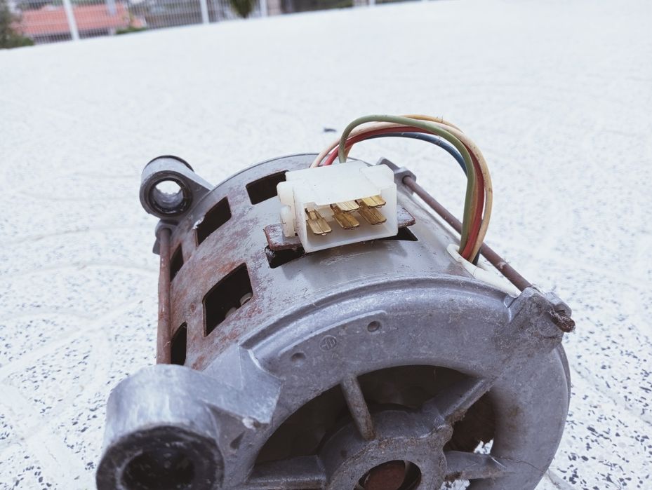 Motor máquina lavar roupa