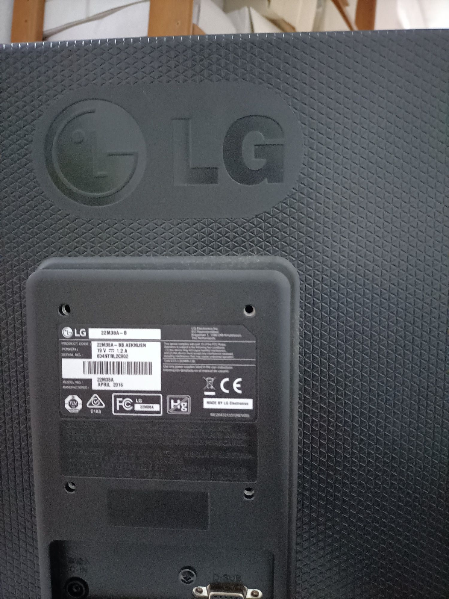 Monitor LG 22M38A - LED 21.5 FULL