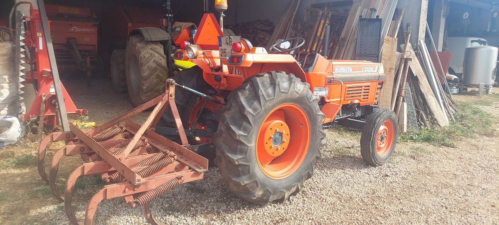 Trator Kubota L2850