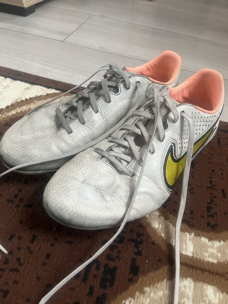 korki nike tiempo 9 pro
