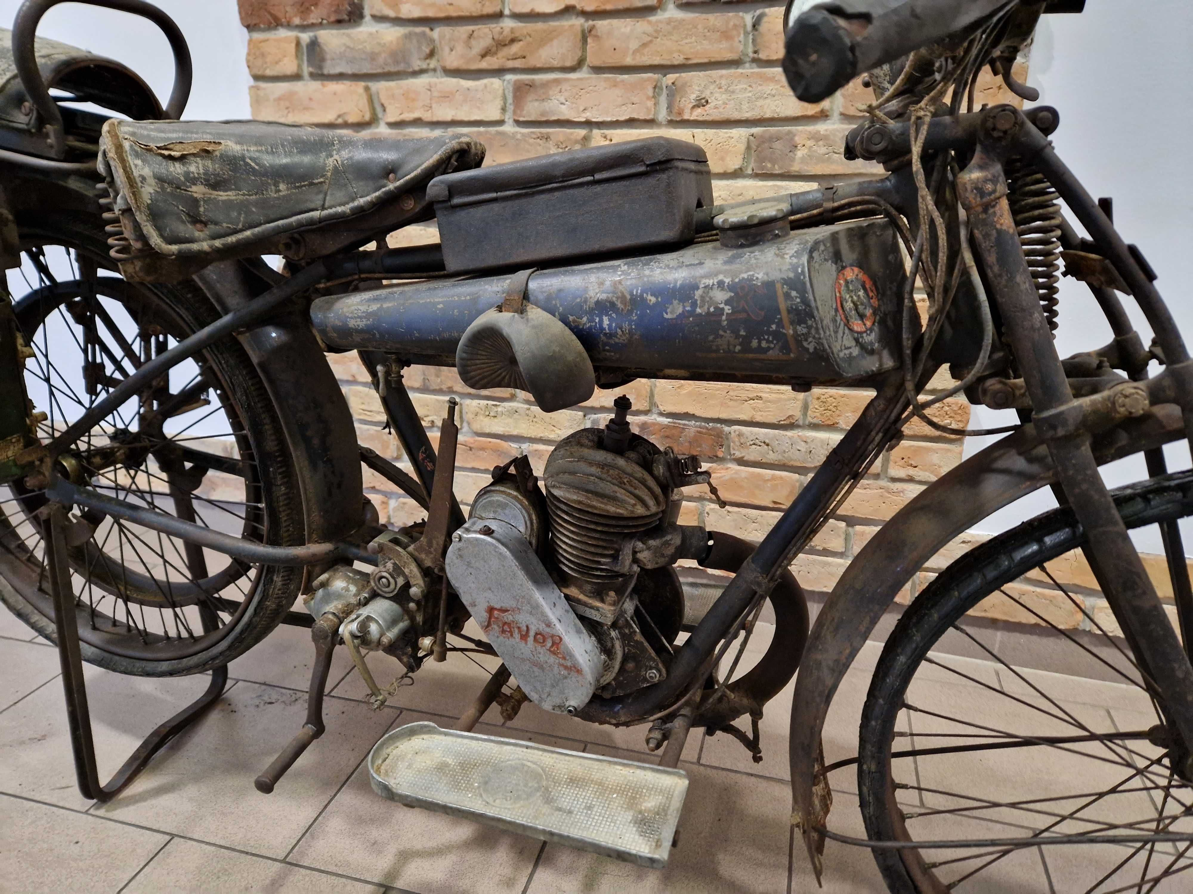 Stary motocykl Favor 175 rok produkcji 1925 (terrot zundapp dkw)