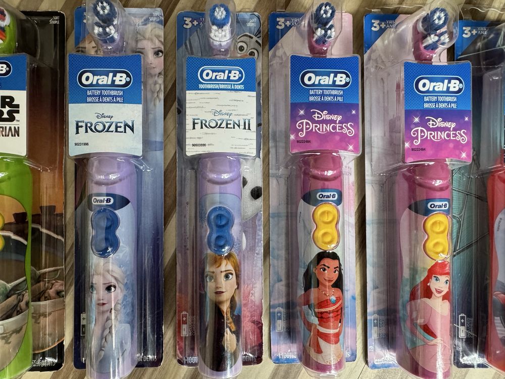 Щетка Железный человек Детская электрическая зубная щетка Oral-B Kid's