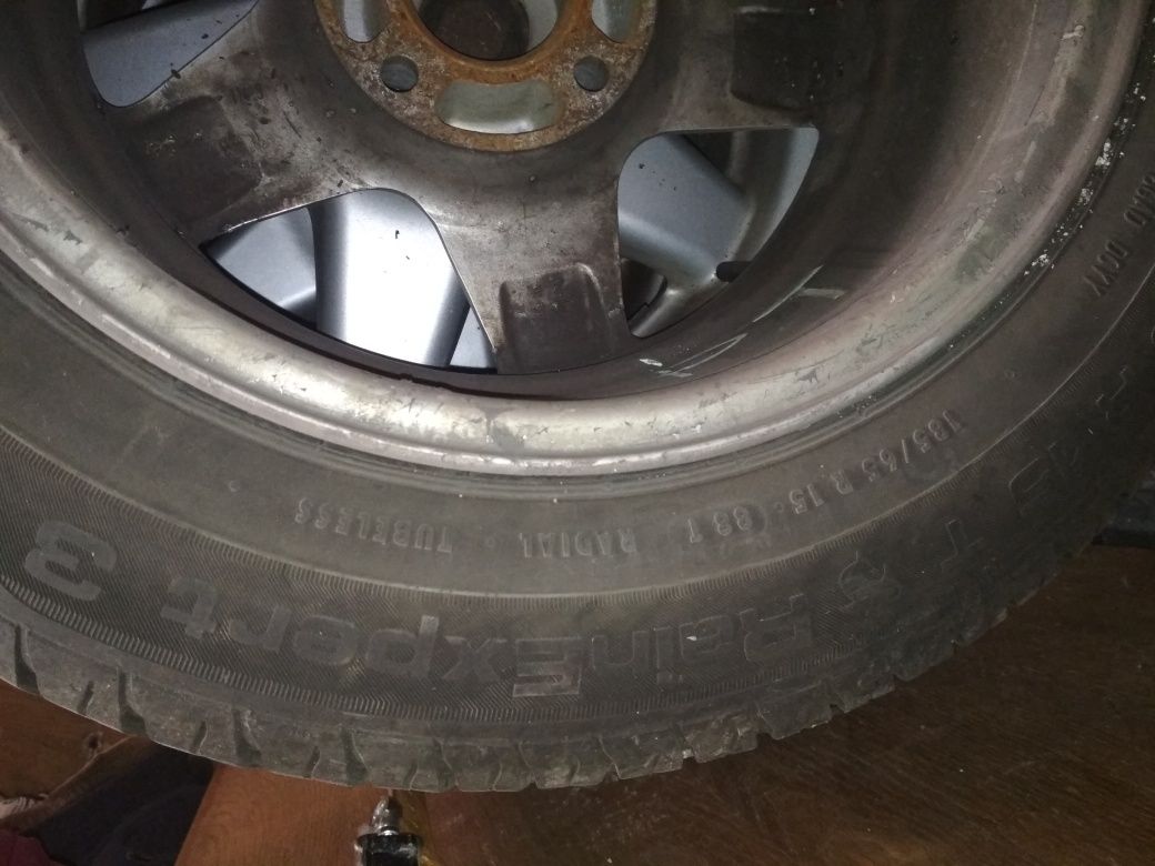 Koła opony felgi aluminiowe 15 cali