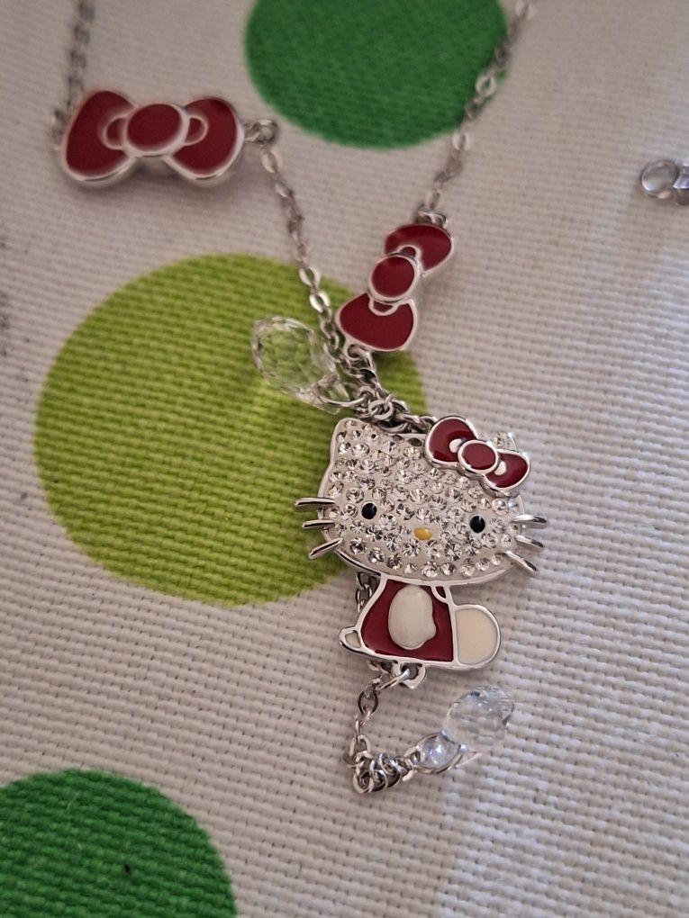 conjunto Hello Kitty cristais swarovski