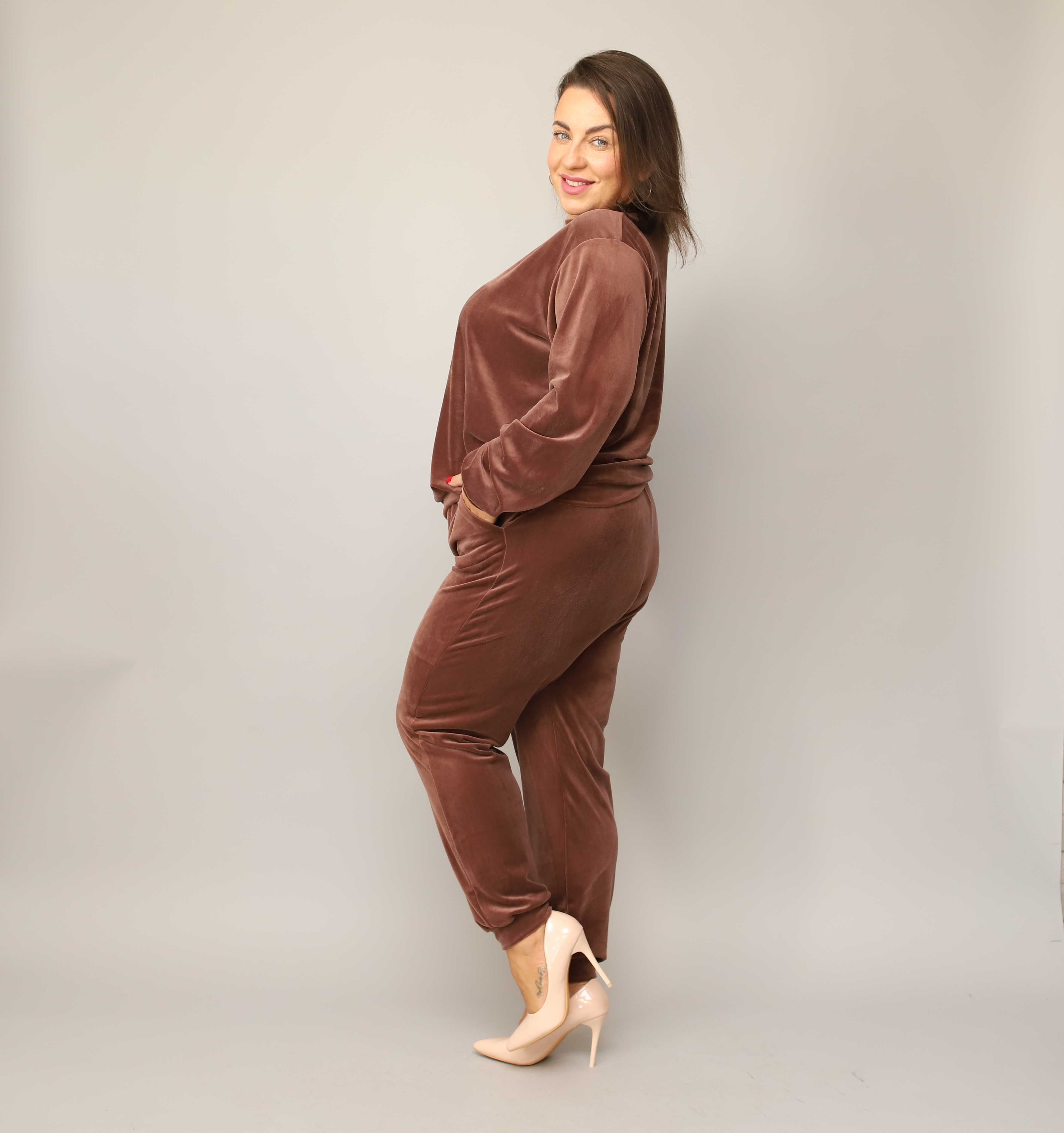 Czekoladowy DRES WELUROWY damski komplet bluza + spodnie JESIEŃ 2XL 44