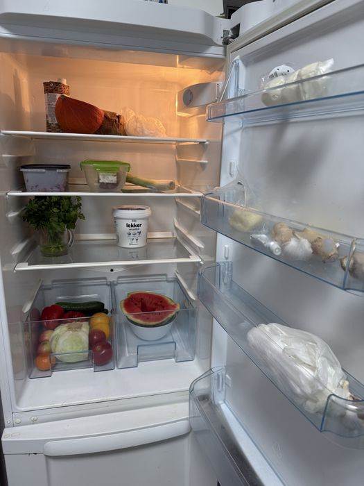 Продам холодильник Electrolux