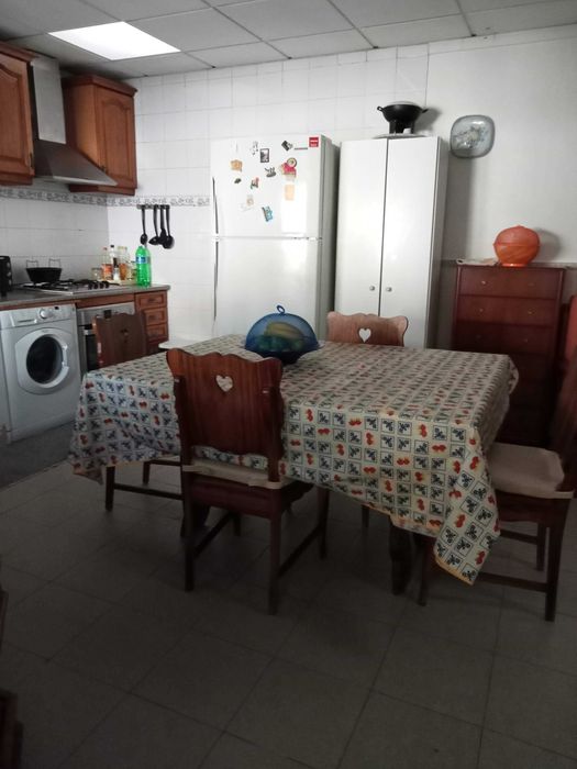 Arrendo moradia  em evora