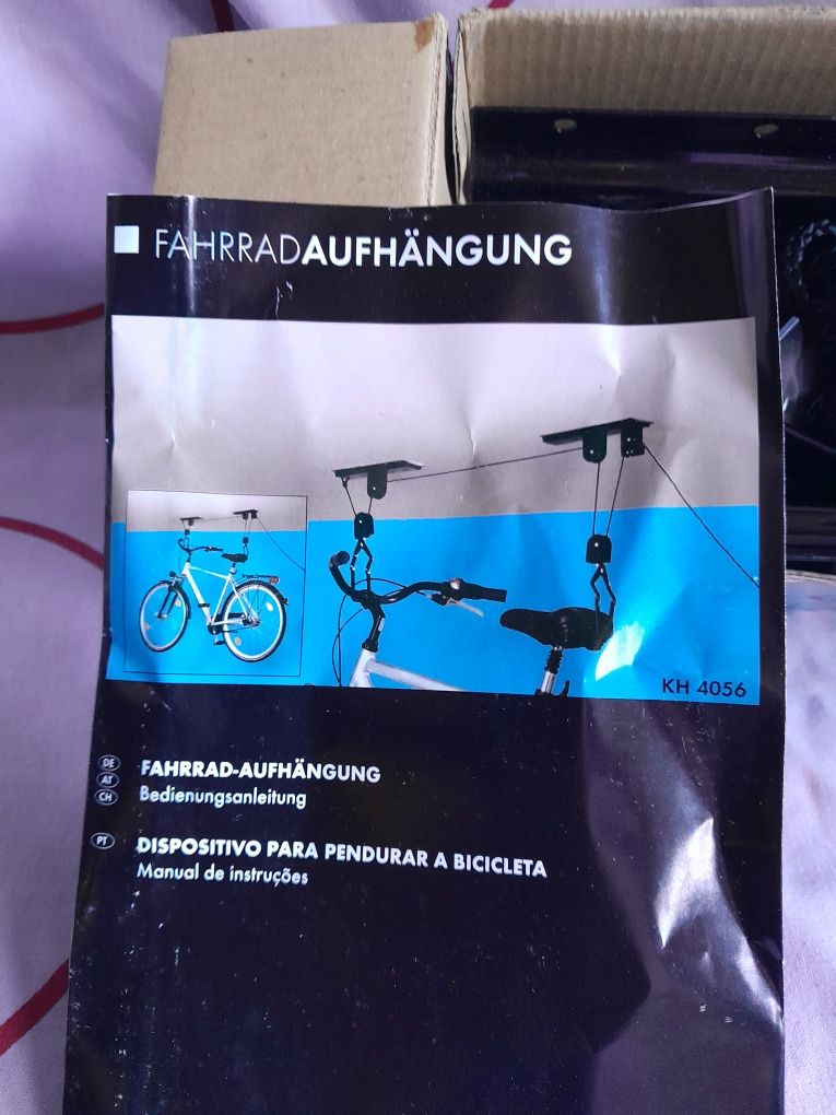 Vários artigos ,suporte bicicleta, saco