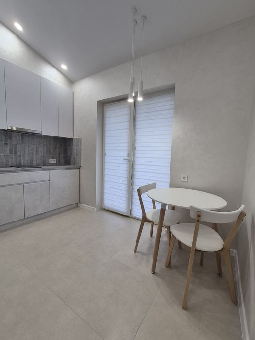 Срочно! Продам  квартиру в Новострое