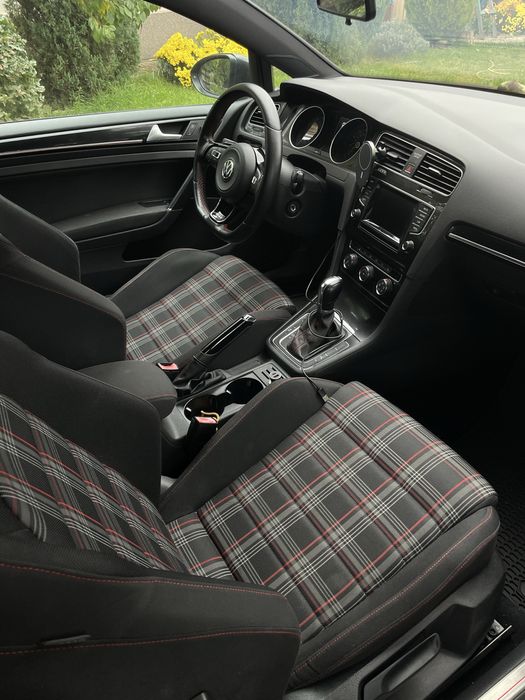Volkswagen Golf GTI 2015 VII покоління