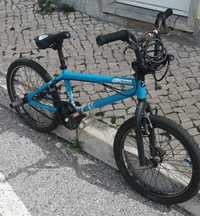 Bicicleta tipo Bmx