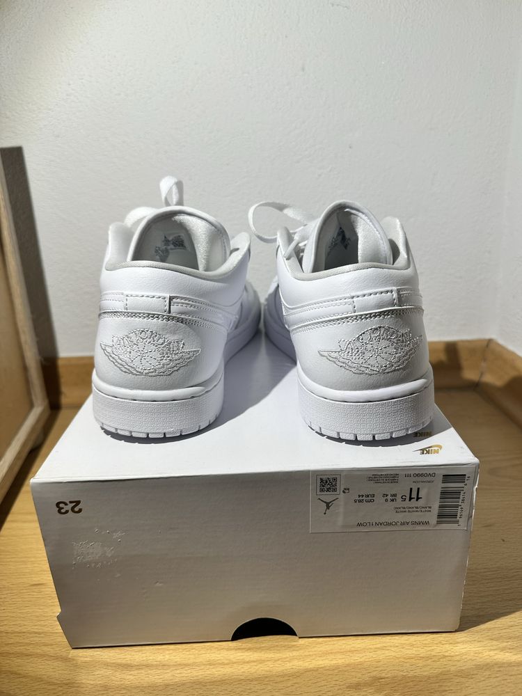 Buty Sportowe Nike Air Jordan 1 low 44 biale