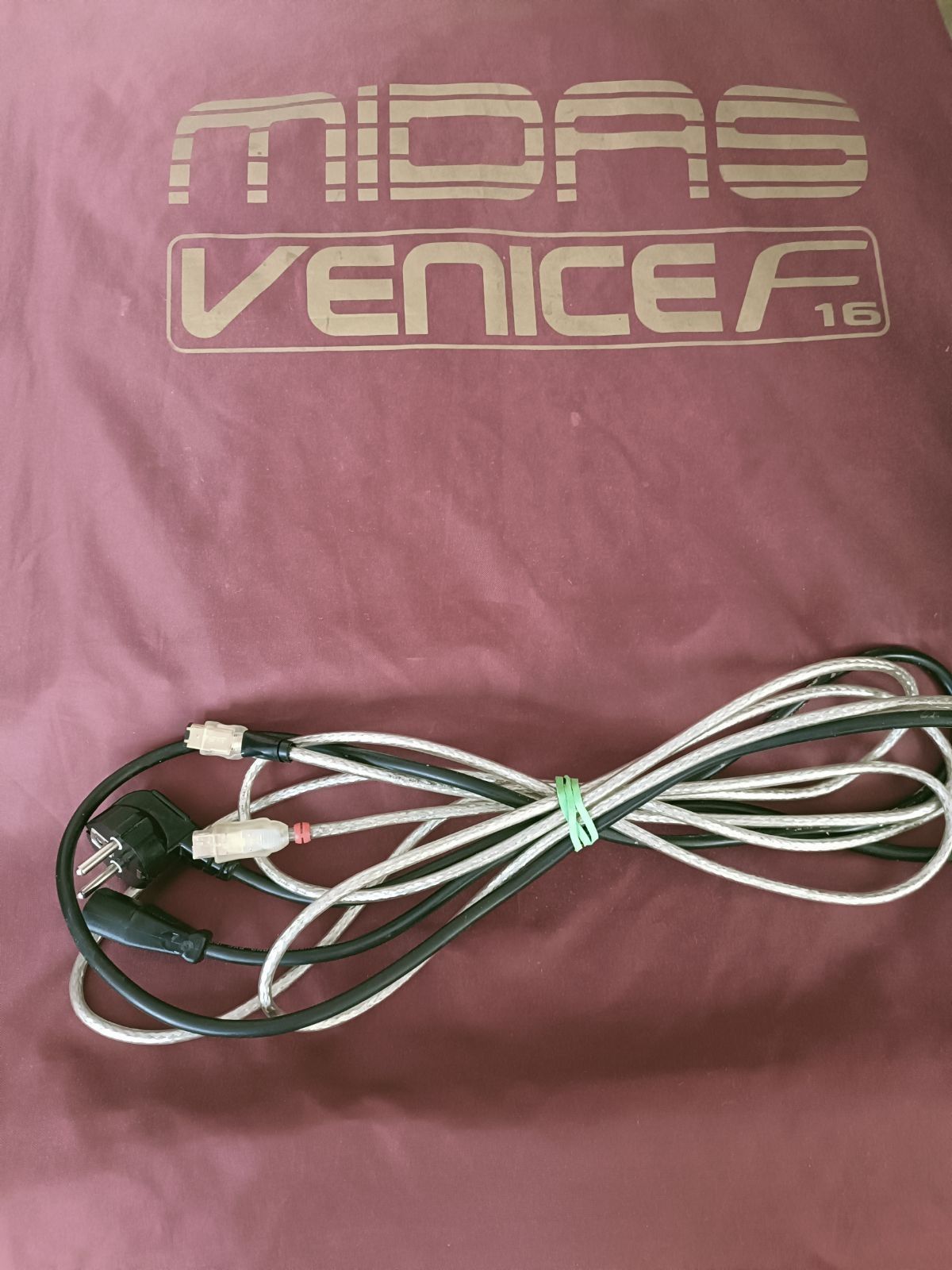 Mikser Midas Venice F16 jak Dynacord.,Stan idealny, kabel do komp.