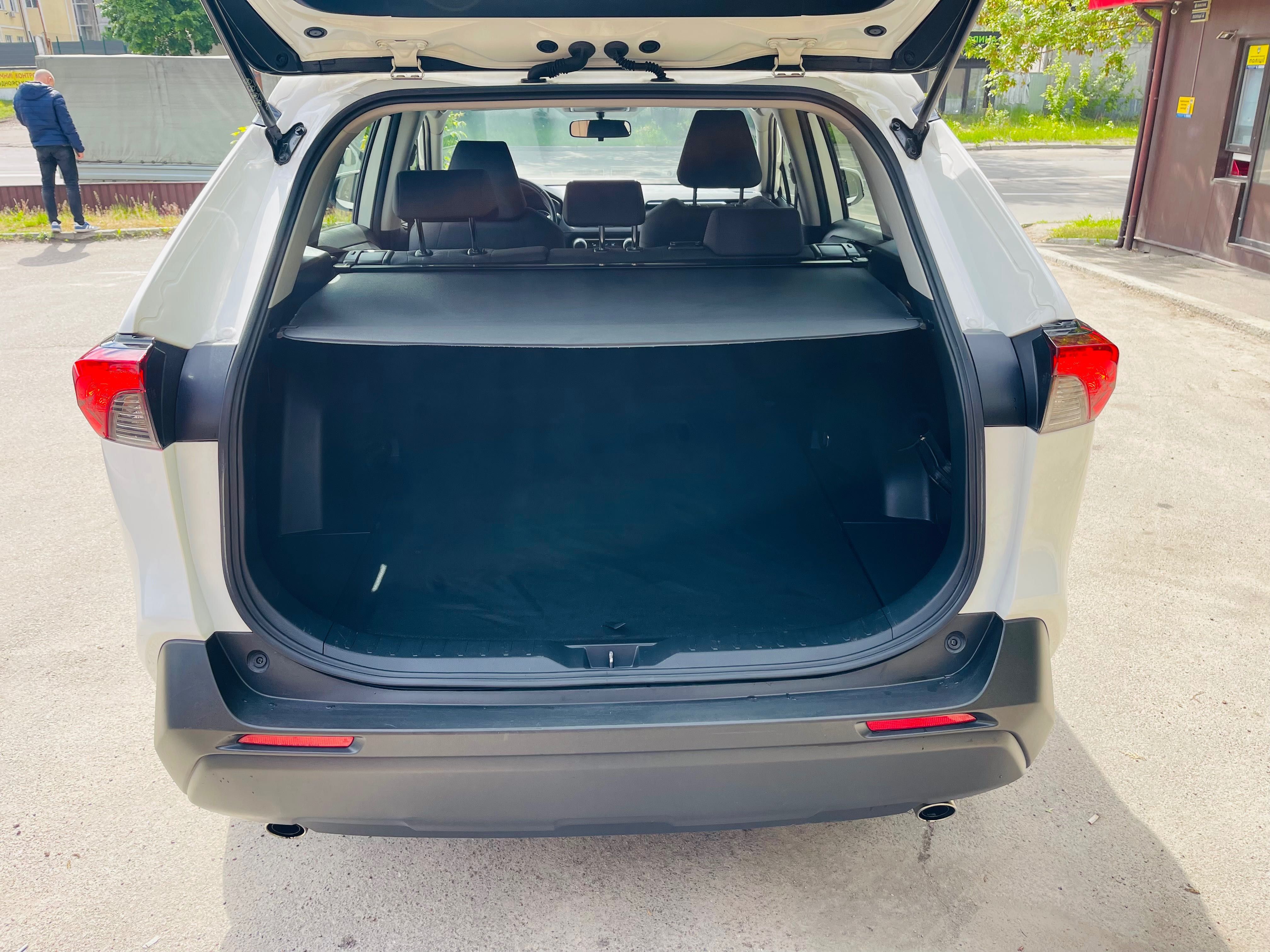 Toyota RAV4 официальный оригинальный пробег!