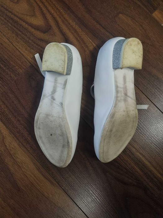 Sapatos cerimónia menina tamamho 36