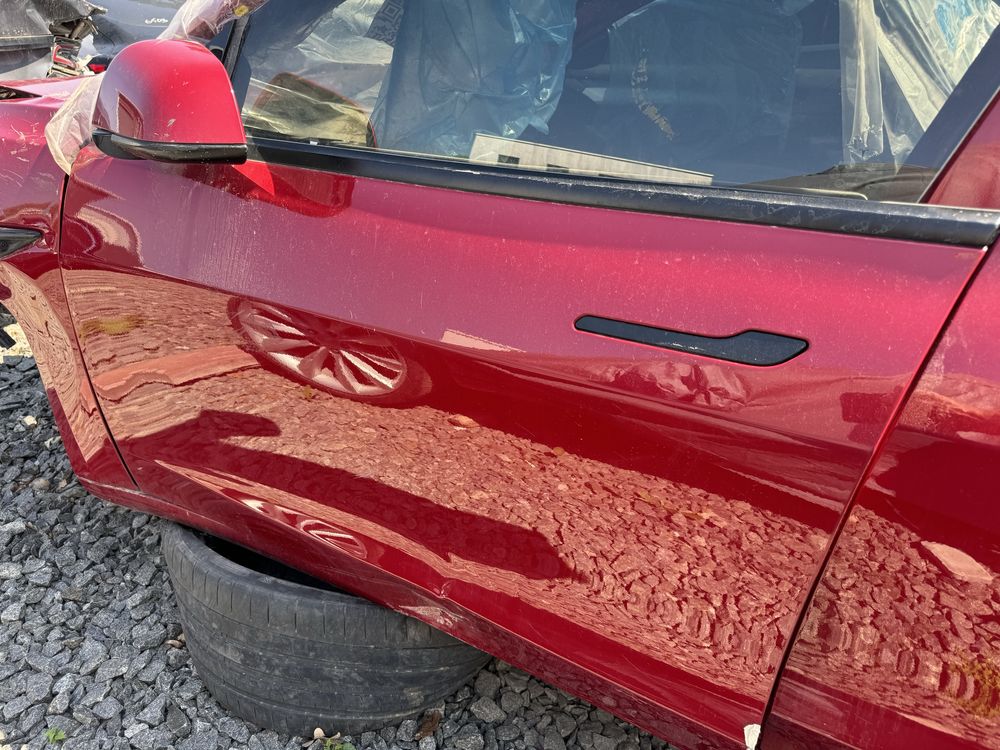 Tesla model 3 rest двери крила четверть кришка багажніка дзеркала скло