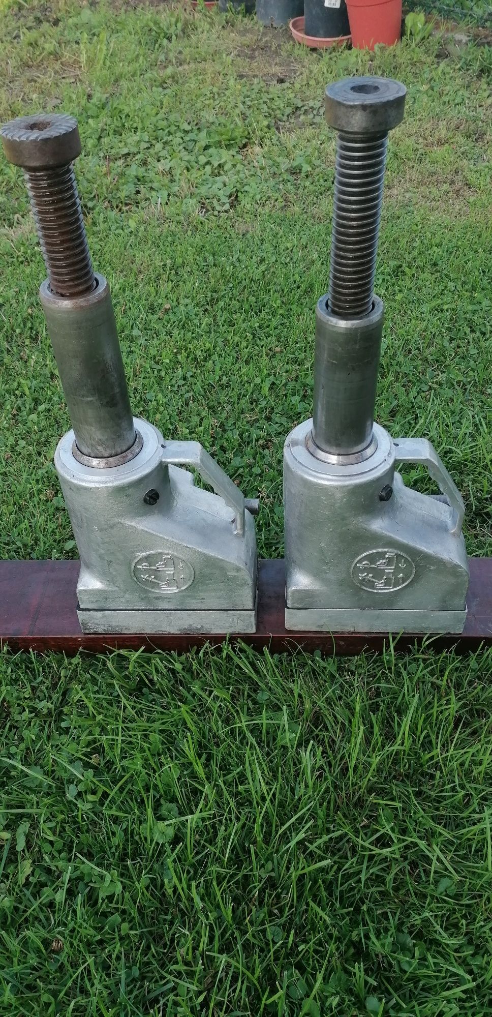 Podnośnik lewarek hydrauliczny 10t