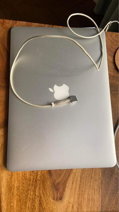 Sprawny działający MacBook Air 13’ 2015