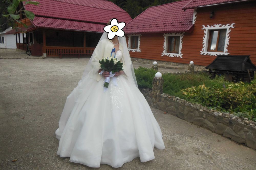 Весільна сукня б/у