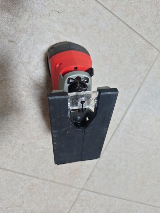 Аккумуляторний лобзик Milwaukee 12v. (2445)