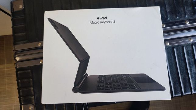 Чохол-клавіатура для планшета Apple Magic Keyboard
