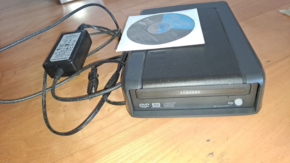 Leitor gravador DVD externo Samsung TS-E552U