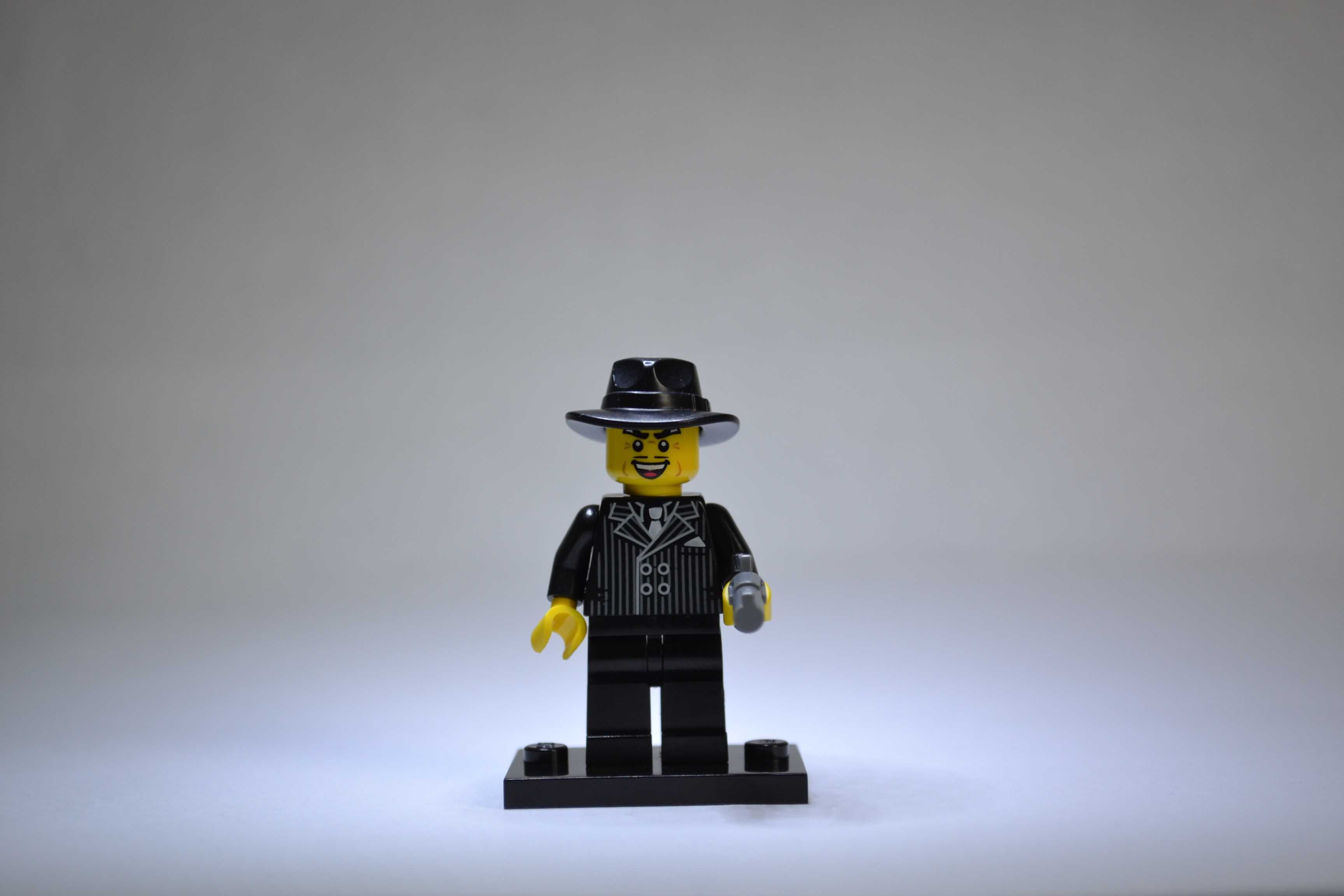 Minifigurka LEGO Seria 5  - gangster
