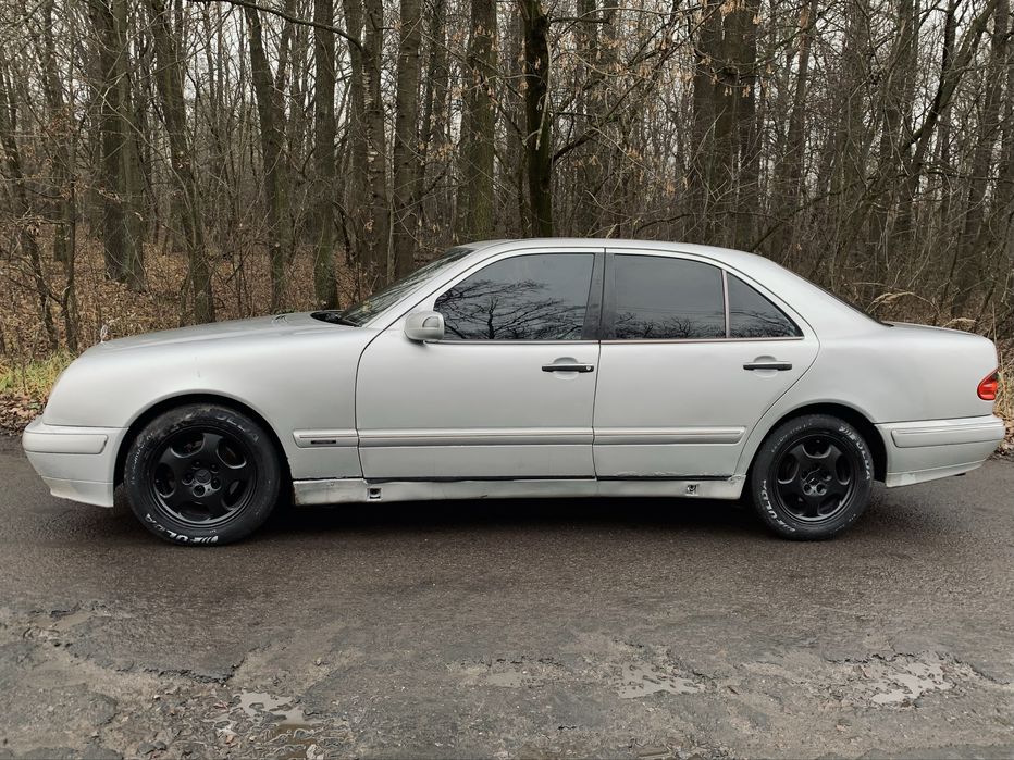 Мерседес w210 2000р Автомат