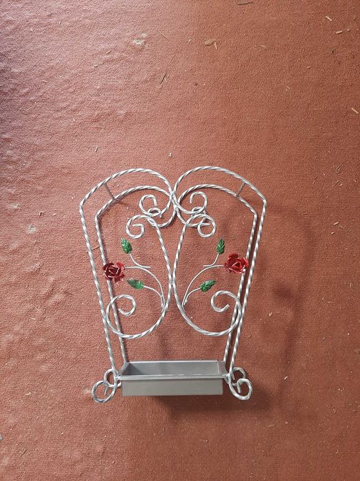 Bengaleiro e porta chapeus chuva totalmente recuperado
