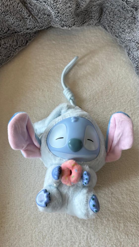 Stich - kolor błękitny z pączkiem