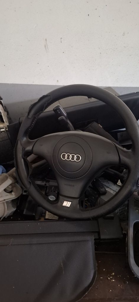 Kierownice Audi A4 B5 lift Audi a6c5 2szt