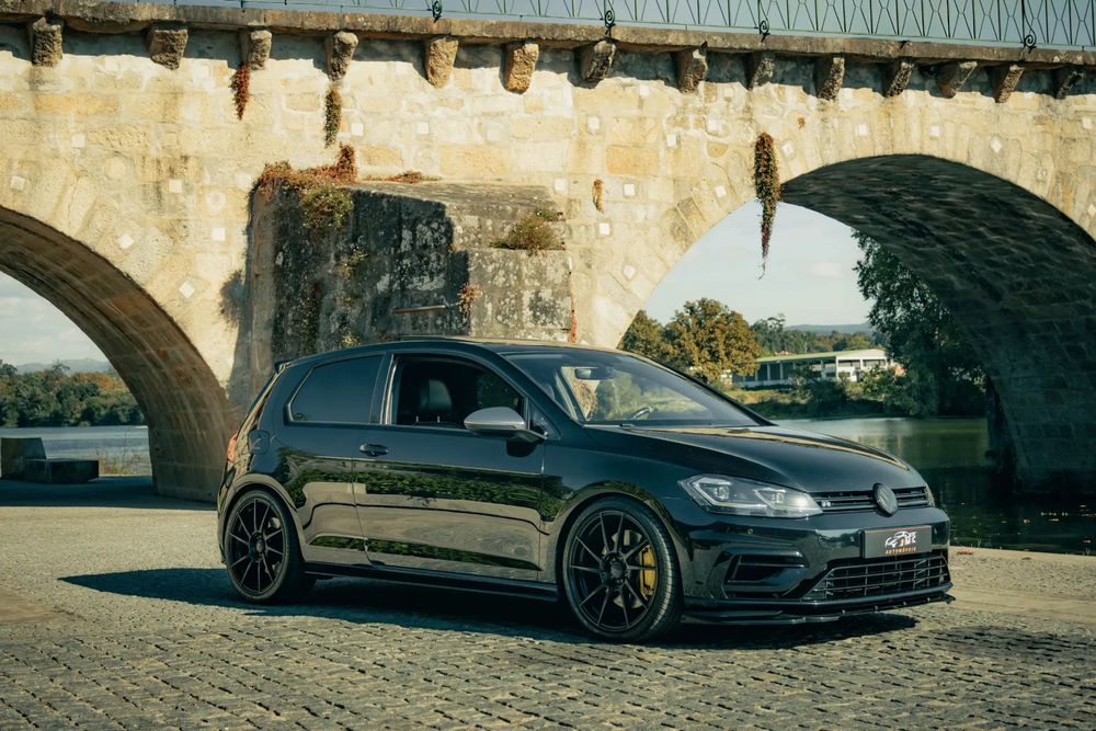 VW Golf R 4Motion (BlueMotion ) DSG