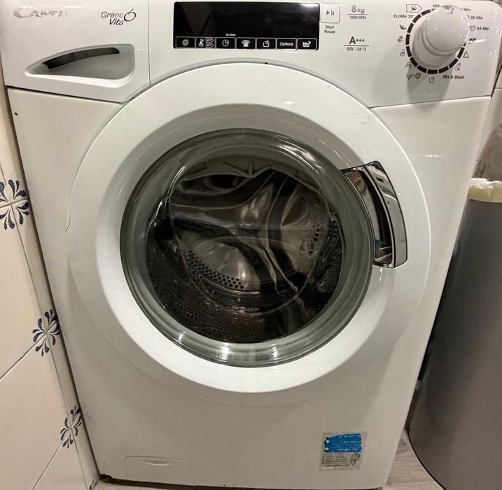 Máquina de Lavar Roupa Candy - 8 kg de carga
