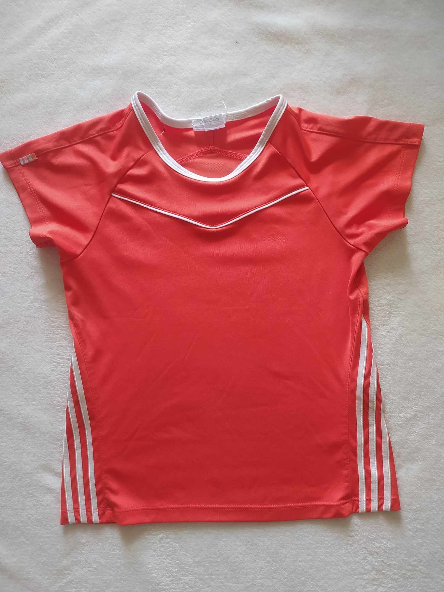 T-shirt sportowy Adidas rozmiar 110