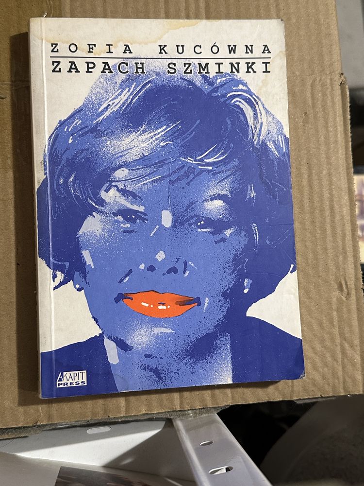 zapach szminki - zofia kucówna
